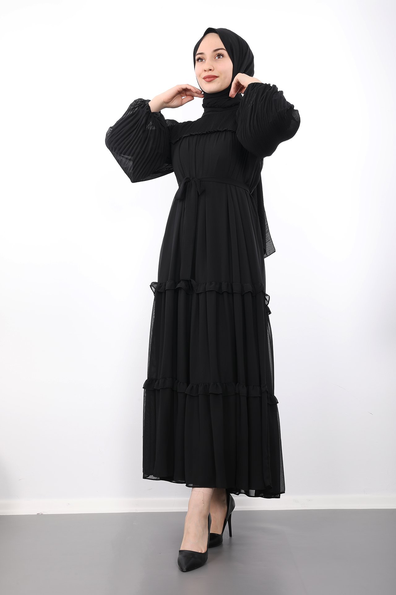 Fırfırlı Pilisoley Şifon Elbise Siyah