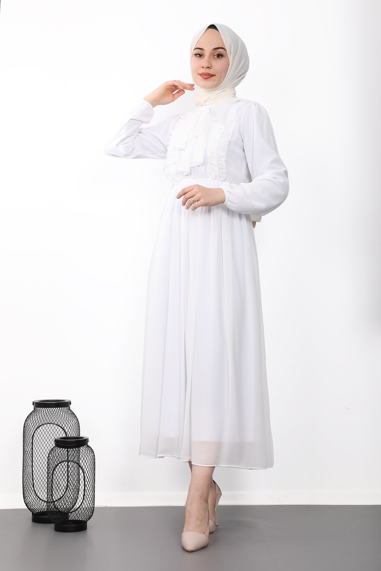 GİZAGİYİM - Fırfırlı Şifon Tesettür Elbise Beyaz