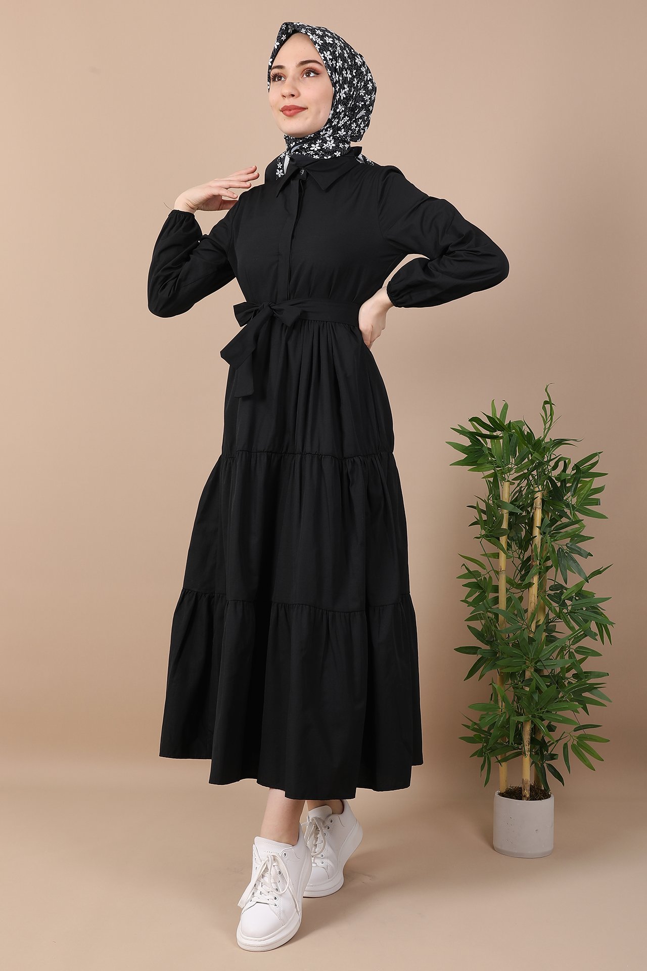 Standart Yaka Düğmeli Elbise Siyah