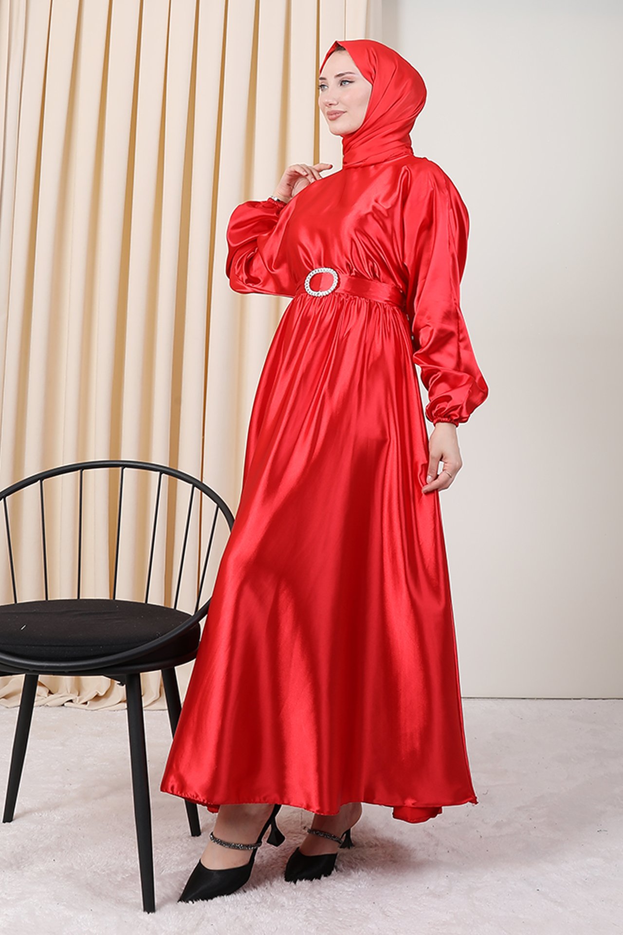 GİZAGİYİM - Zincir Motif Kuşaklı Elbise Kırmızı