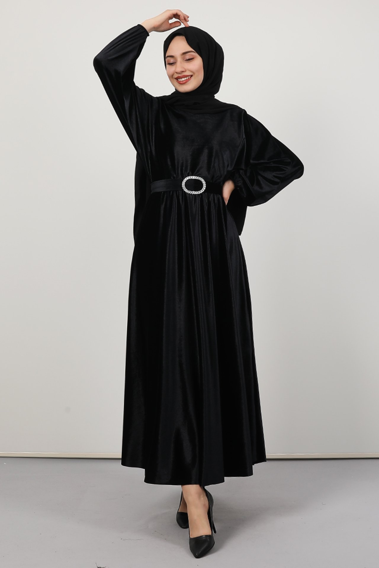 GİZAGİYİM - Kadife Tesettür Elbise Siyah 