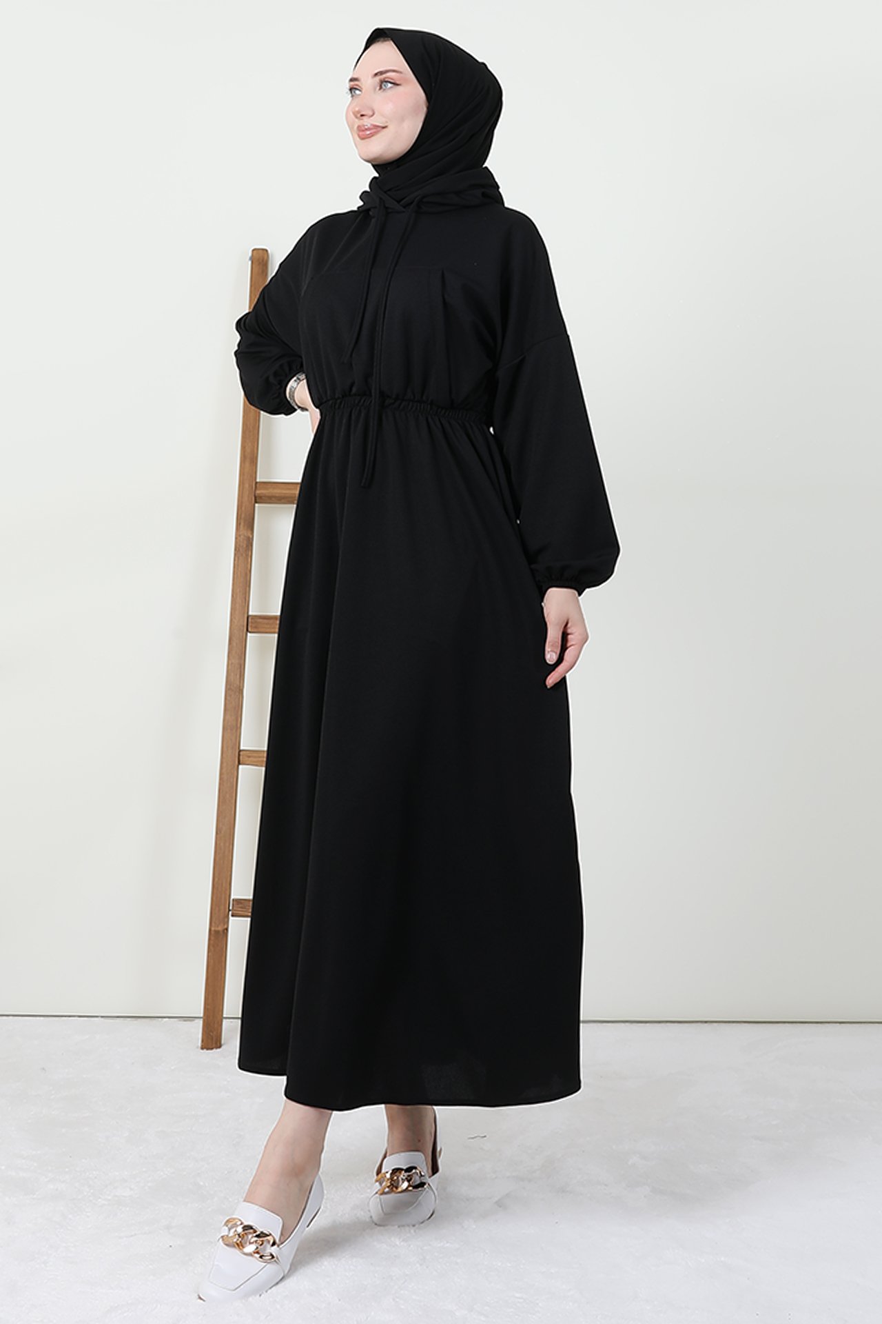 GİZAGİYİM - Göğsü Cepli Kapüşonlu Elbise Siyah