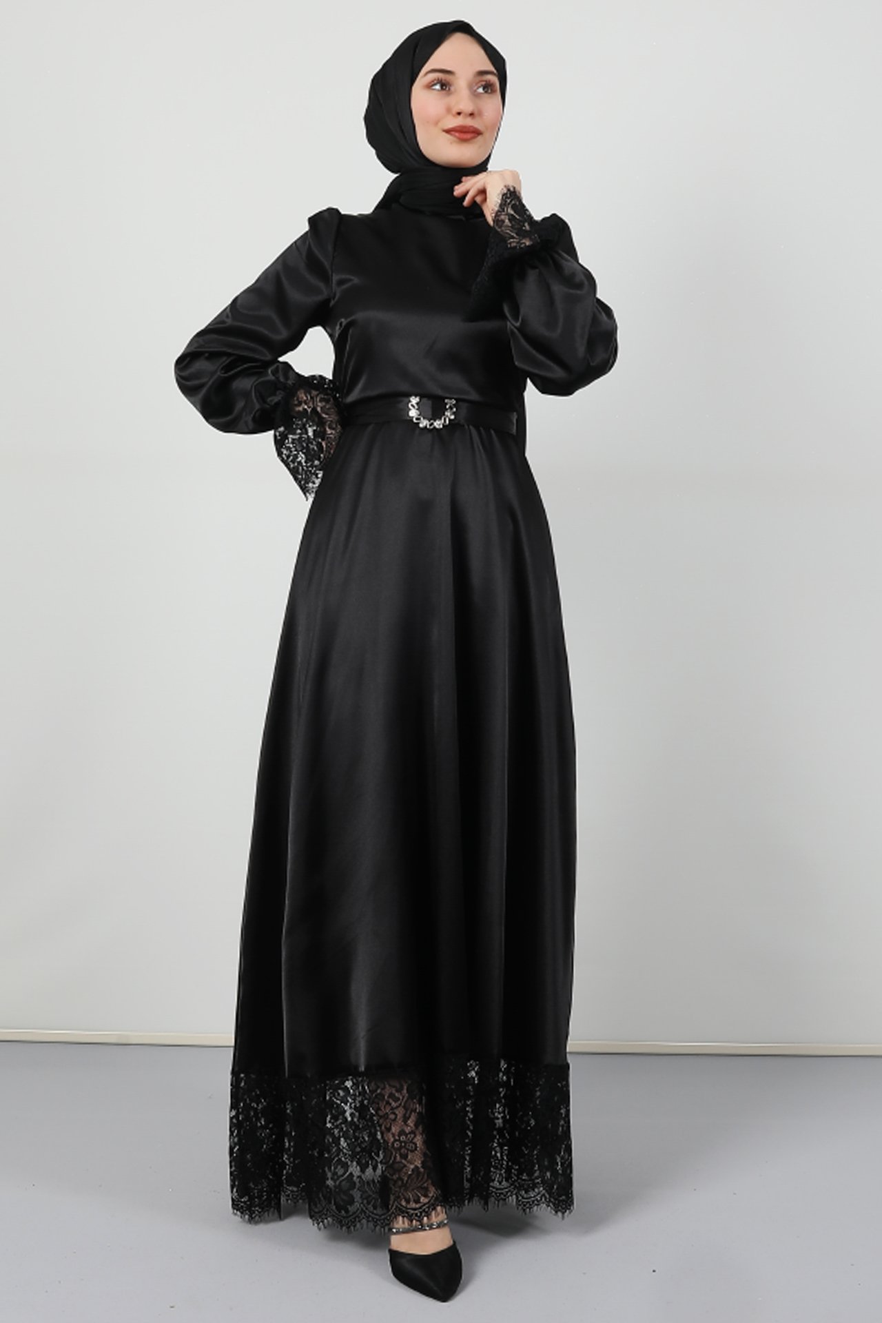 GİZAGİYİM - Dantelli Saten Elbise Siyah