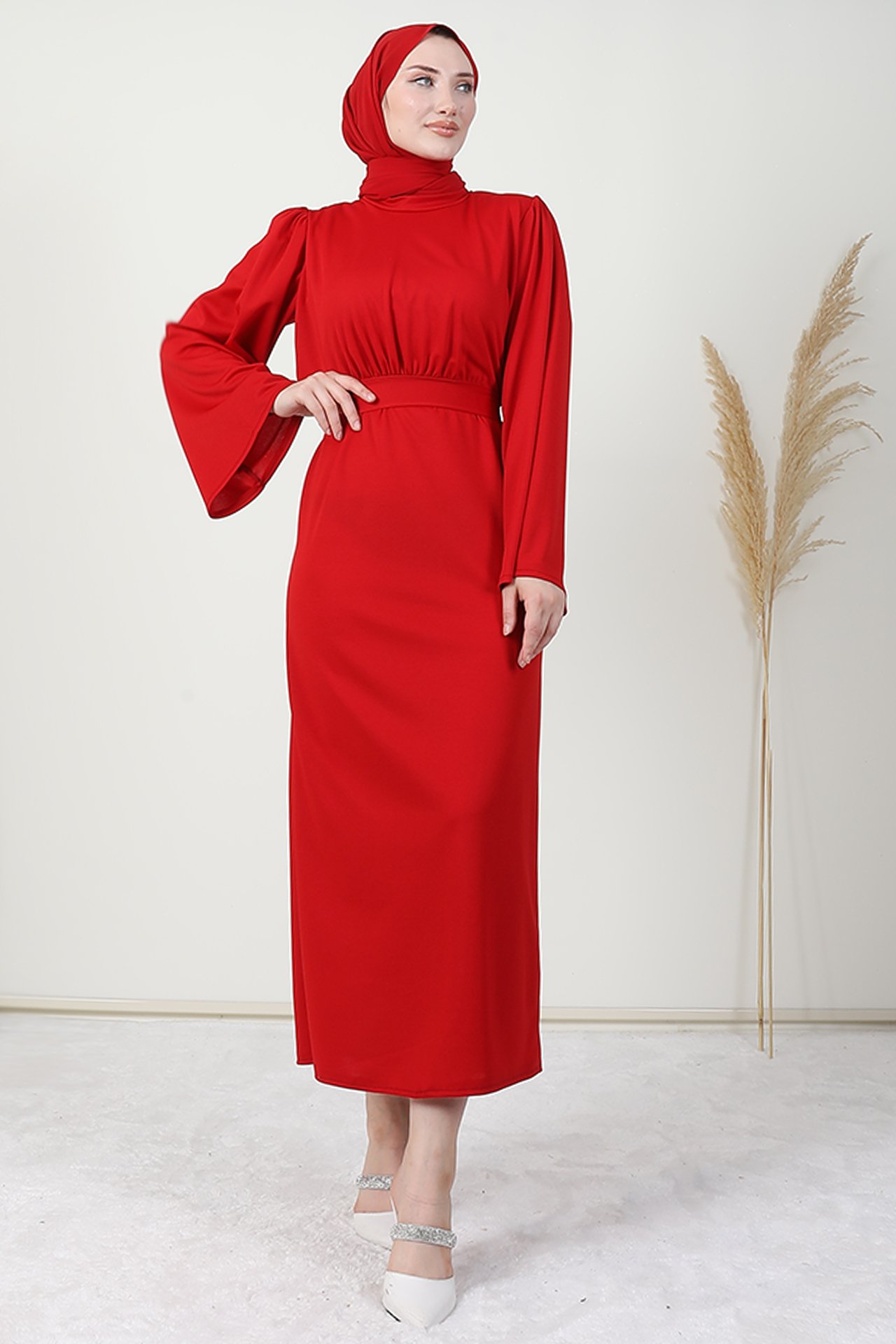 GİZAGİYİM - Göğsü Pelerinli Elbise Kırmızı