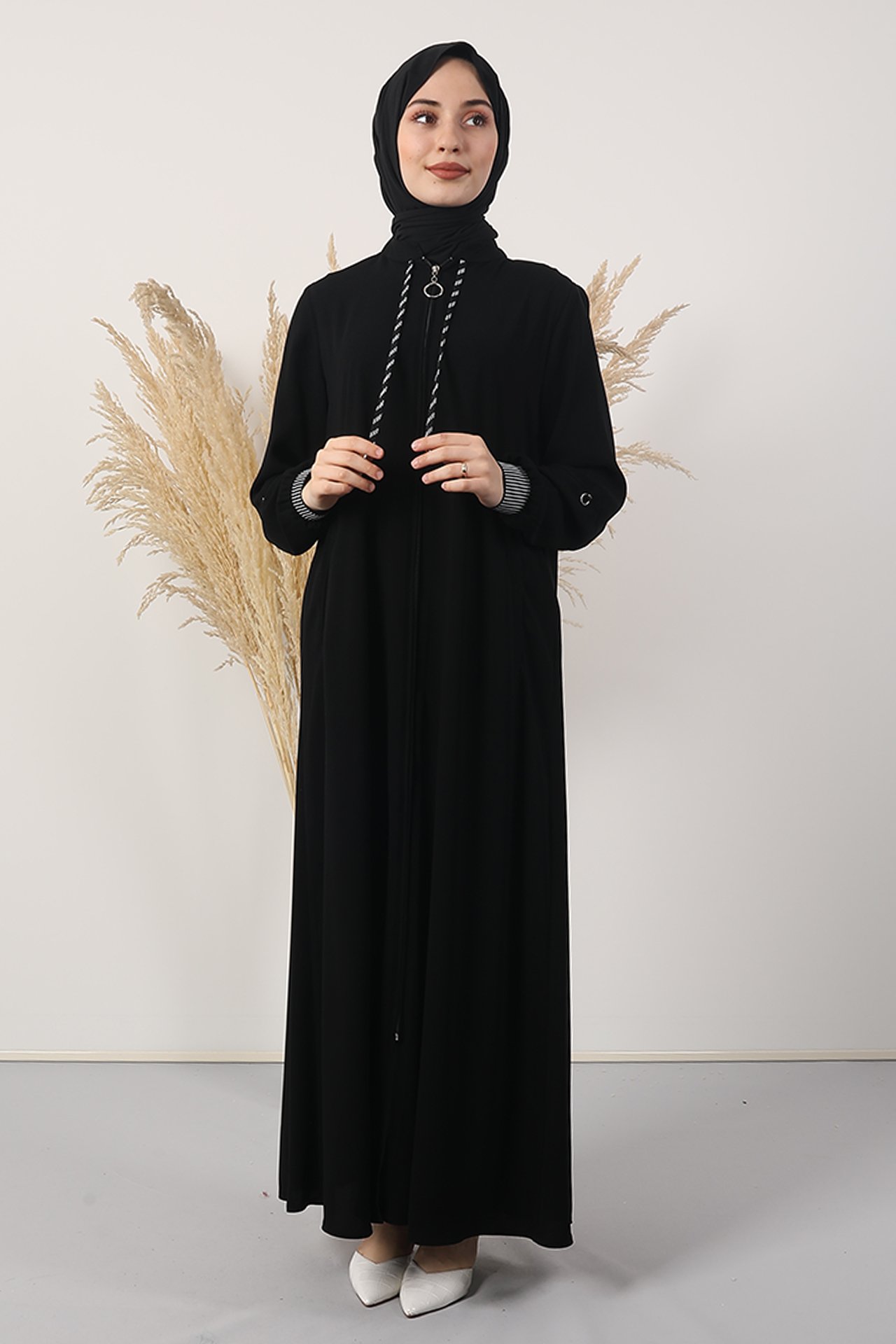 GİZAGİYİM - Çizgi Detay Ferace Elbise Siyah