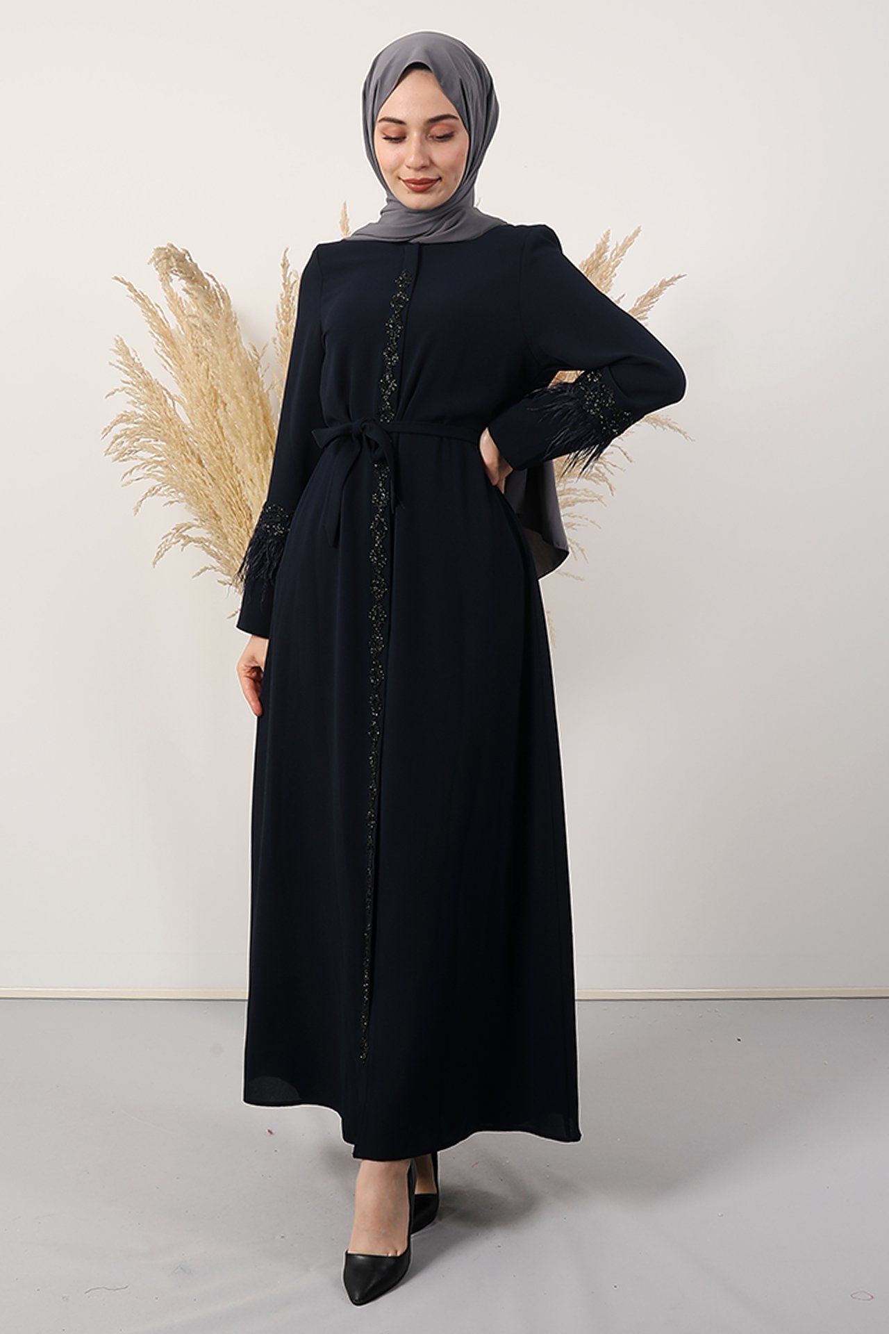 GİZAGİYİM - Kolu Tüy Detay Ferace Elbise Lacivert