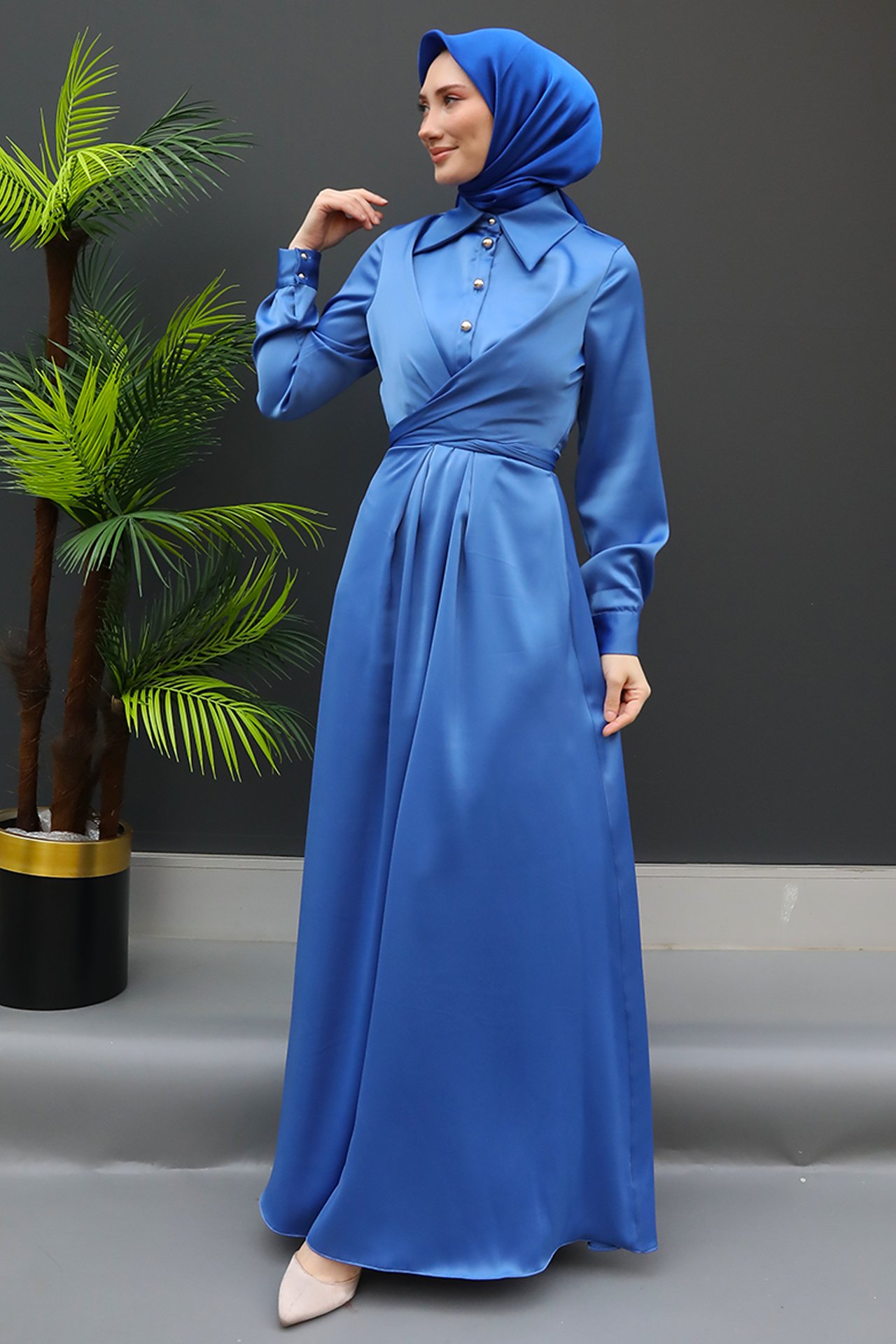 GİZ AGİYİM - Önü Düğmeli Saten Elbise Mavi